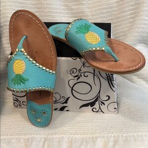 RARE Jack Rogers Pineapple Caribbean Blue w/ Gold Thong Leather Sandals Size 9